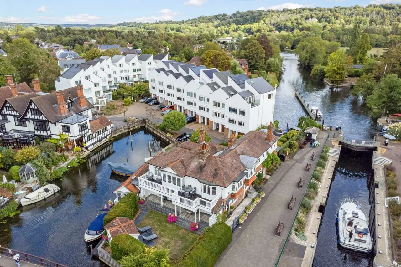 Mill Road, Marlow, SL7, photo 21