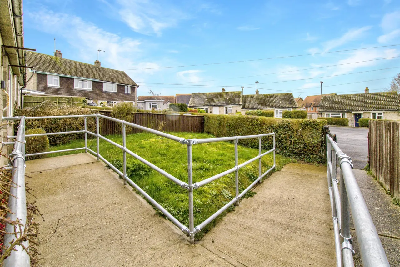 Fairfield Crescent, Framlingham, IP13, photo 11