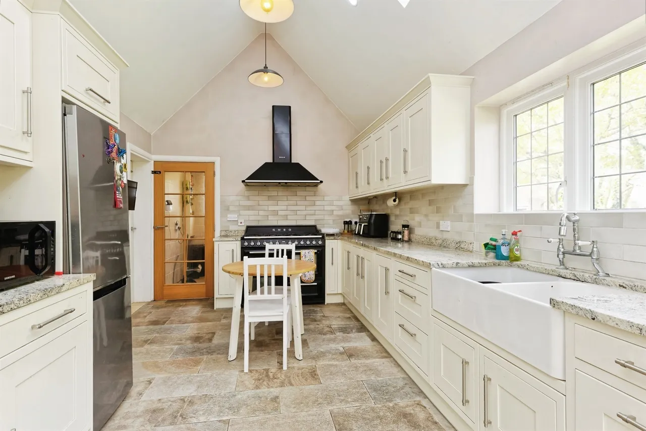 Gooseberry Hall Lane, Nonington, CT15, photo 4