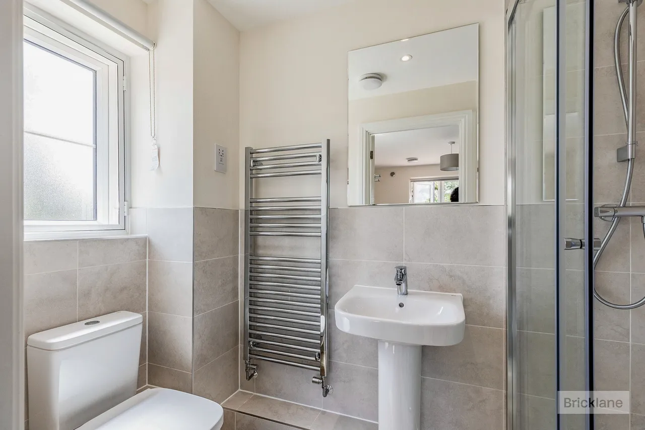Meadow House Drive, COVENTRY, photo 9