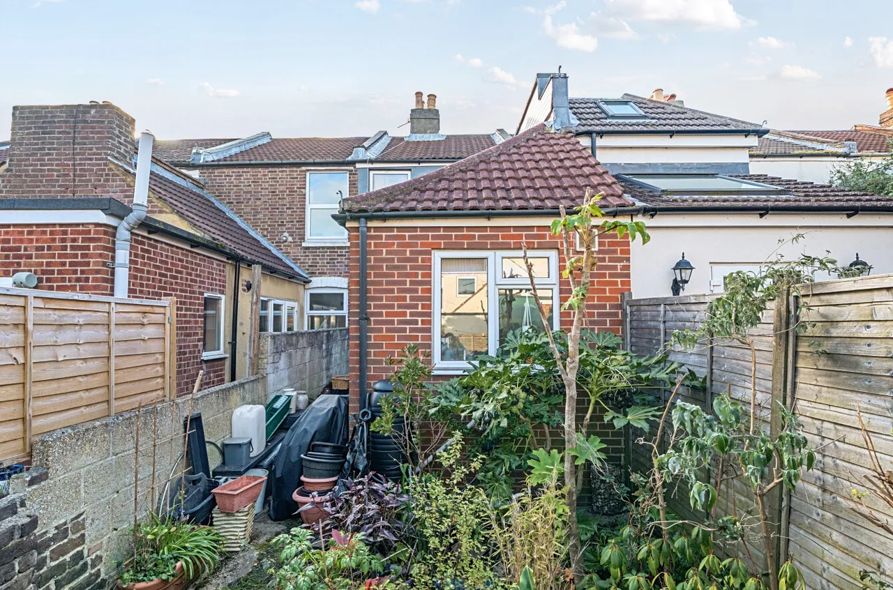 Londesborough Road, Southsea, PO4, photo 11