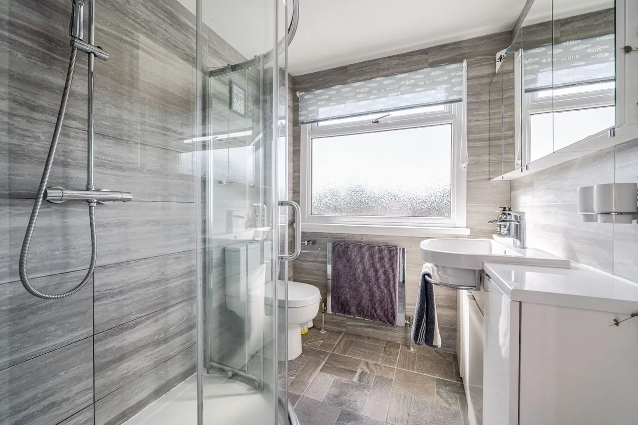 South View Crescent, Yeadon, LS19, photo 14