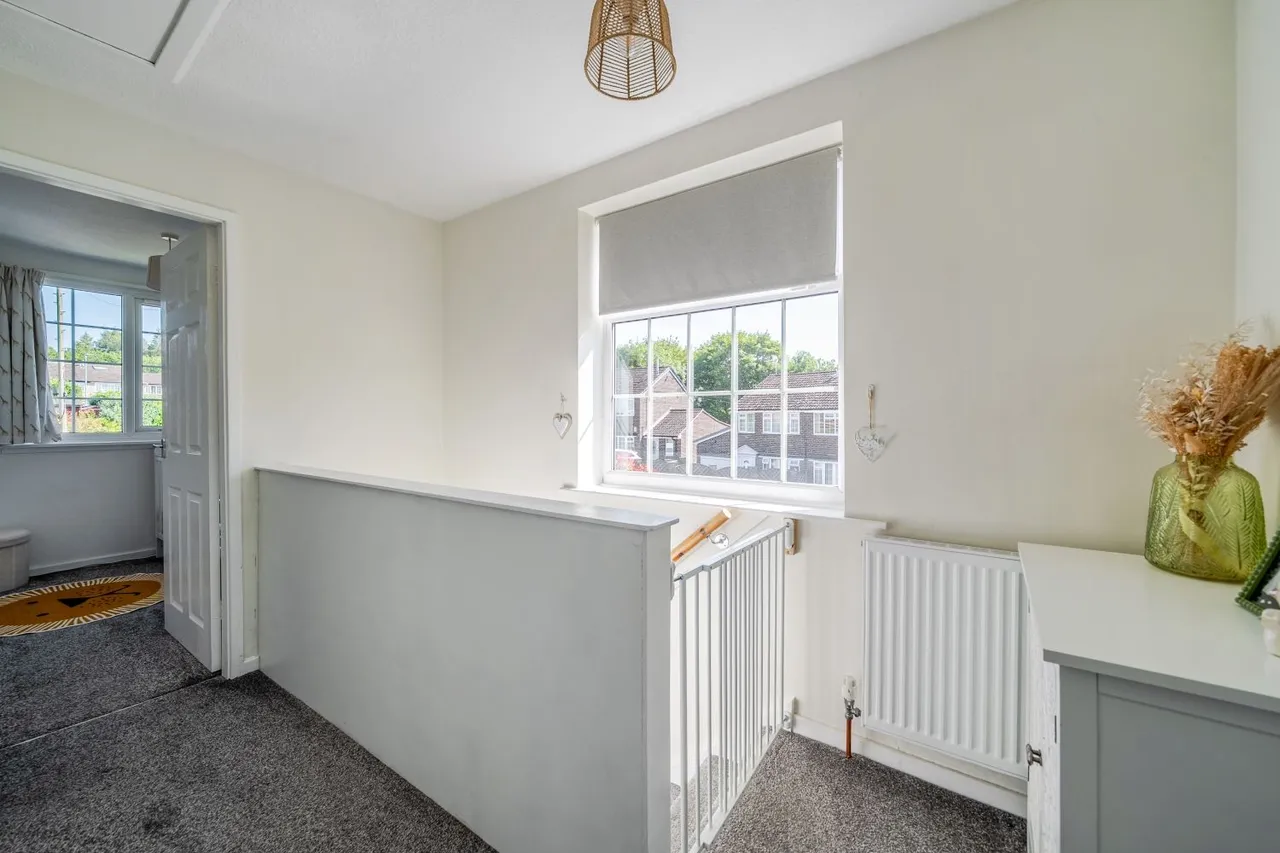 South View Crescent, Yeadon, LS19, photo 13