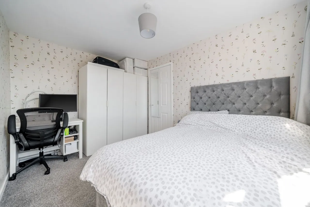 South View Crescent, Yeadon, LS19, photo 18