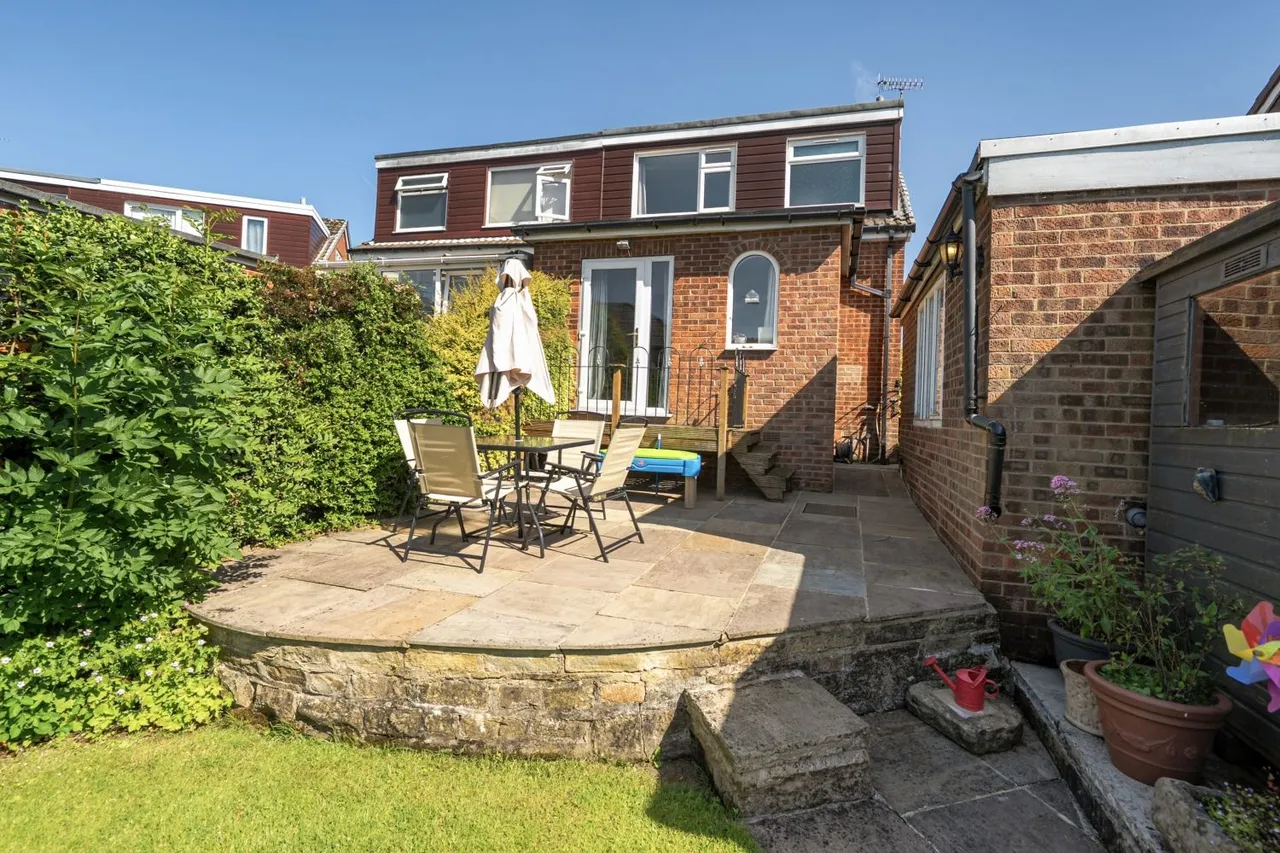 South View Crescent, Yeadon, LS19, photo 4