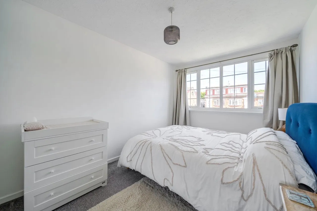 South View Crescent, Yeadon, LS19, photo 17