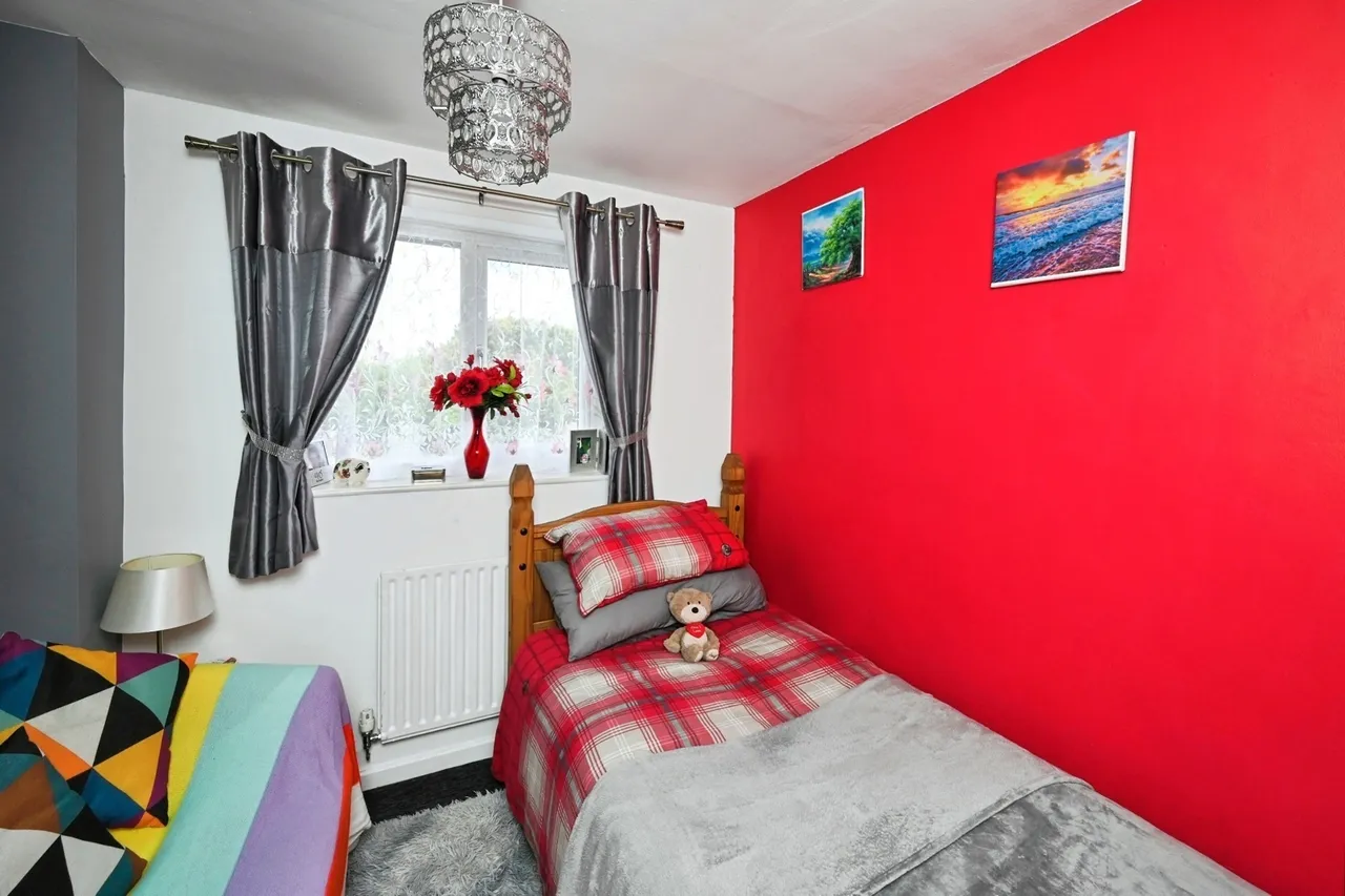 Buckingham Close, Kirkby-in-Ashfield, NG17, photo 13