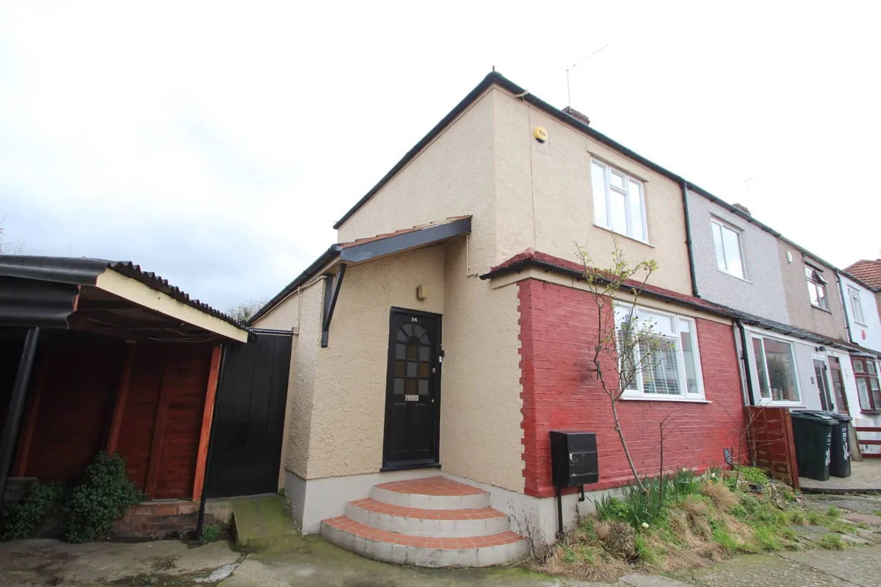 3 bed house for sale — Ivy Close, Dartford, Kent, DA1
