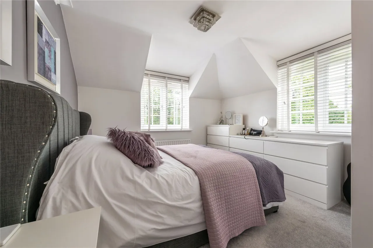 London Road, Dorking, RH5, photo 12