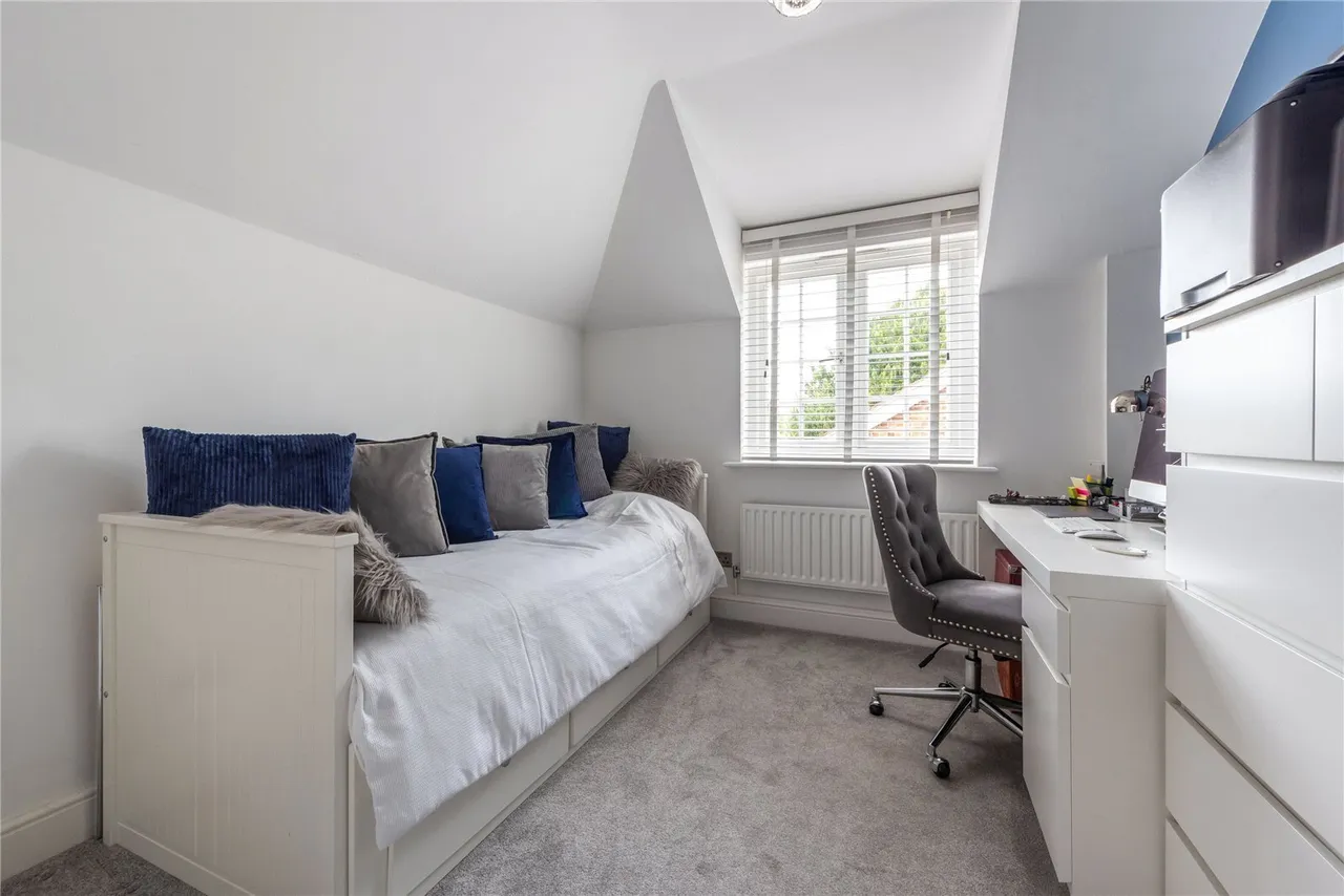London Road, Dorking, RH5, photo 17