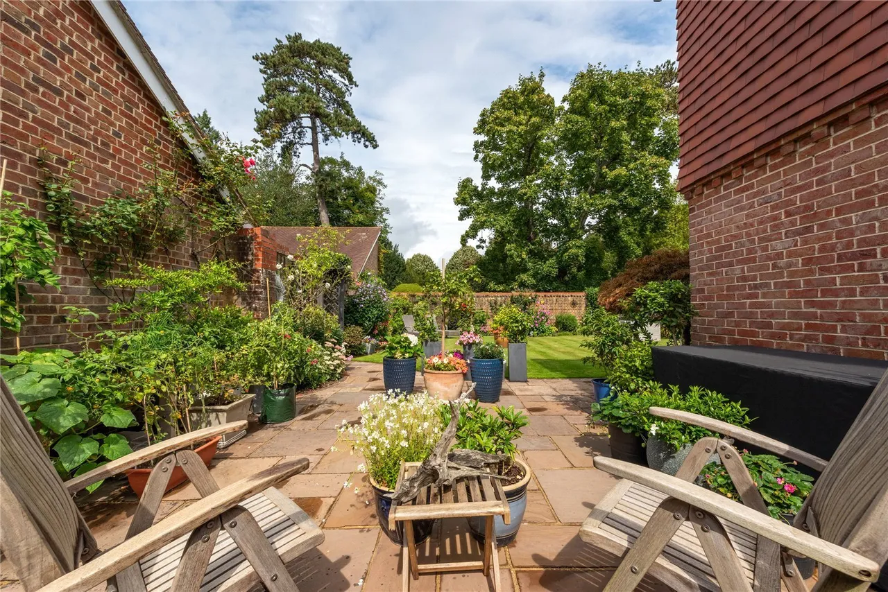 London Road, Dorking, RH5, photo 7
