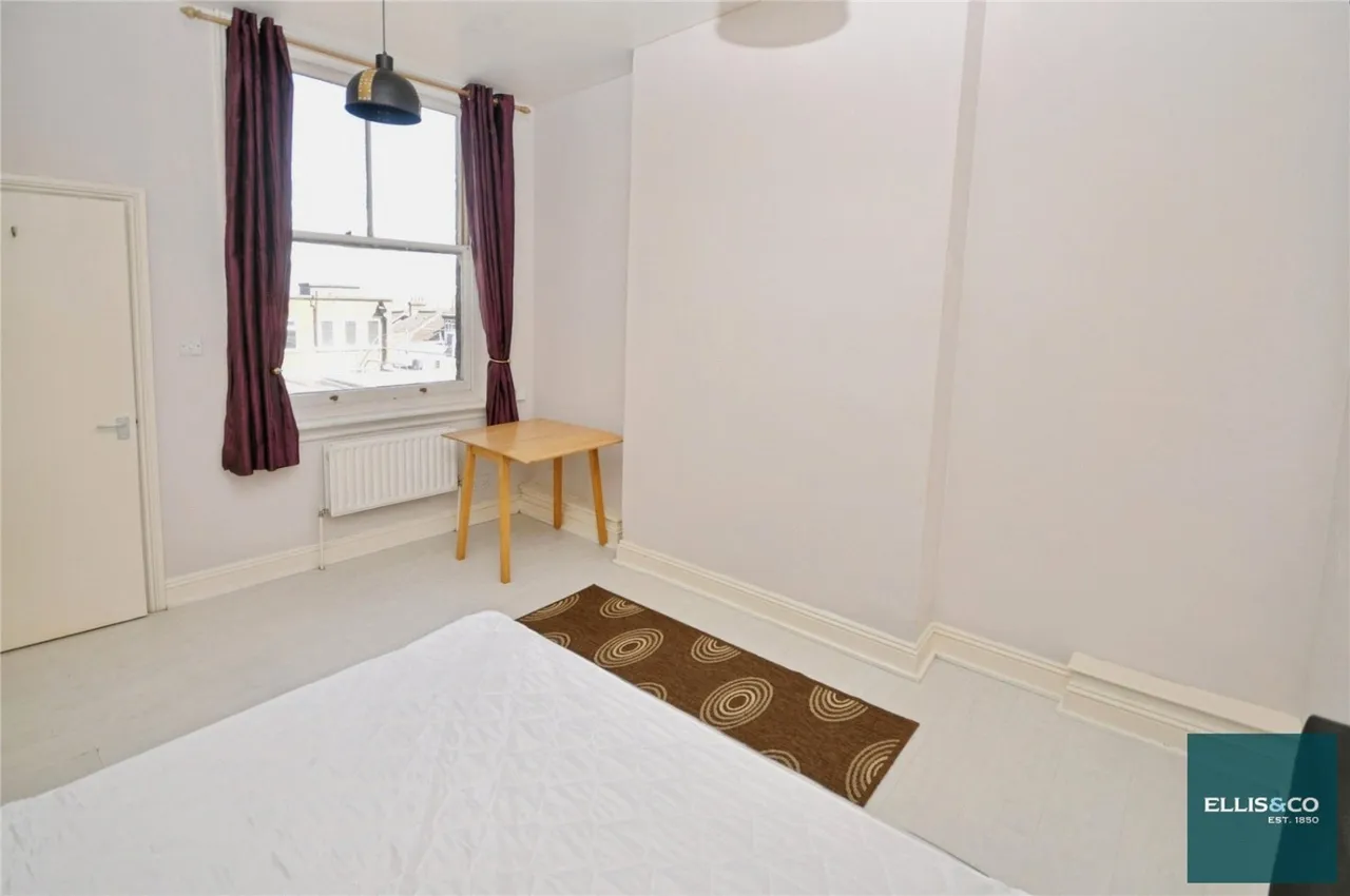 High Road, North Finchley, N12, photo 6