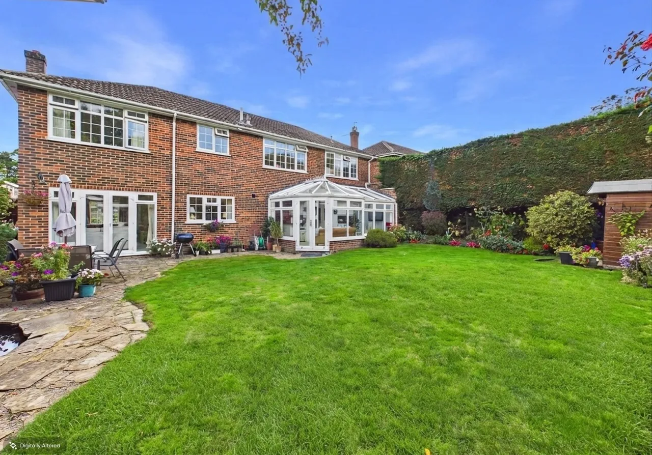 Orchard Grove, Flackwell Heath, HP10, photo 3