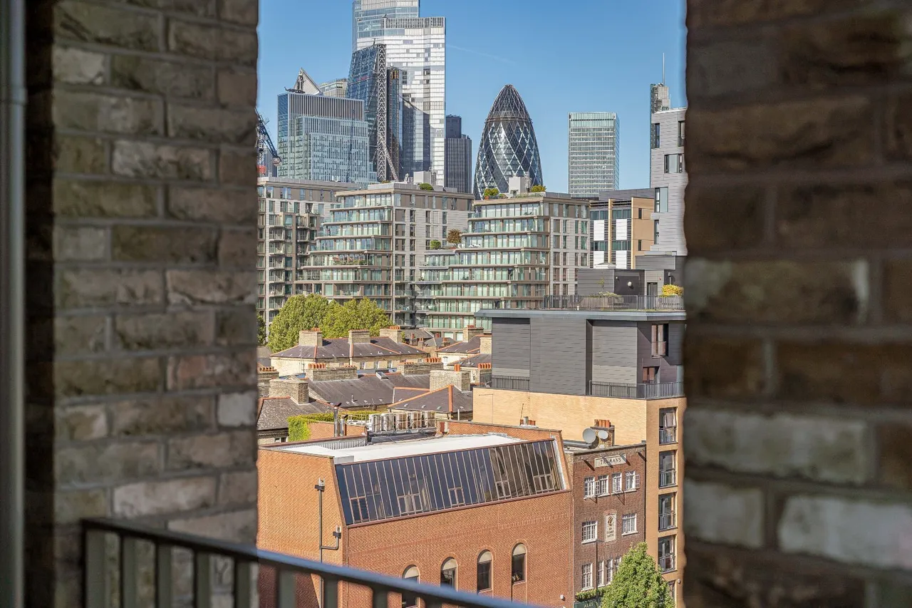 Ensign Street, London, E1, photo 9