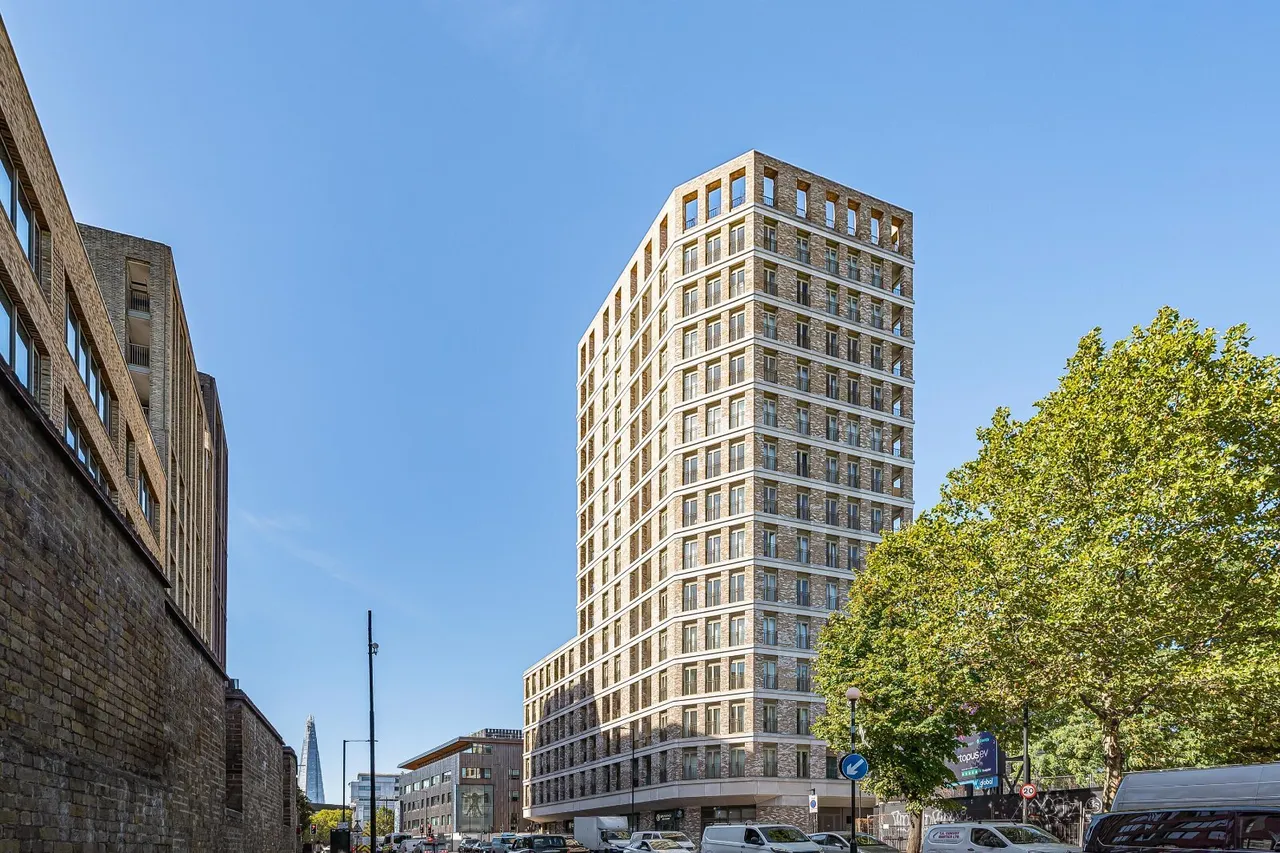 Ensign Street, London, E1, photo 4