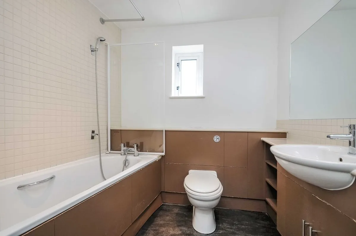 Cowleaze Road, Kingston Upon Thames, Surrey, KT2, photo 5