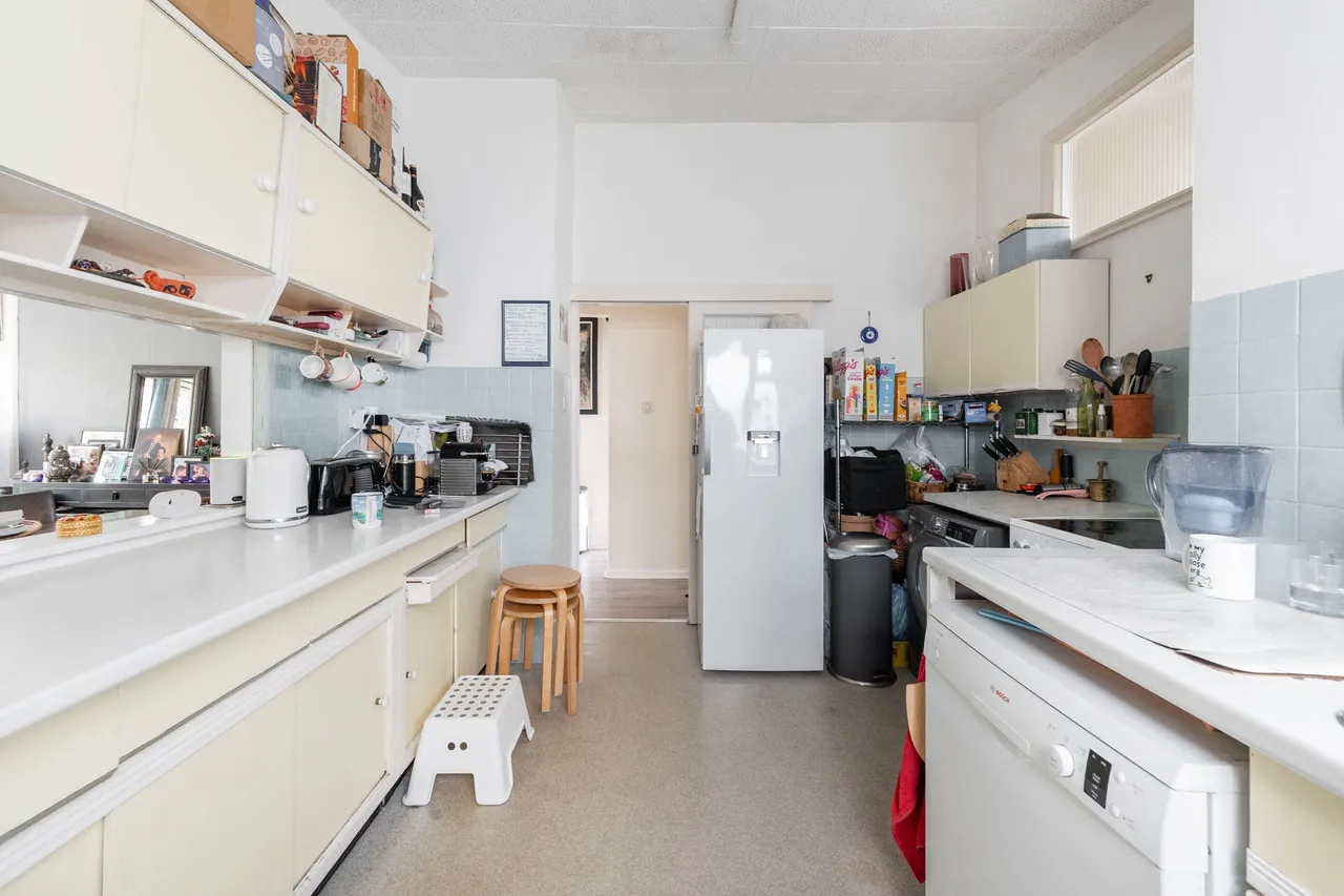 15 Winston Close, Harrow, photo 10