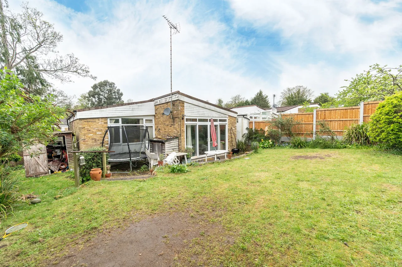 15 Winston Close, Harrow, photo 7