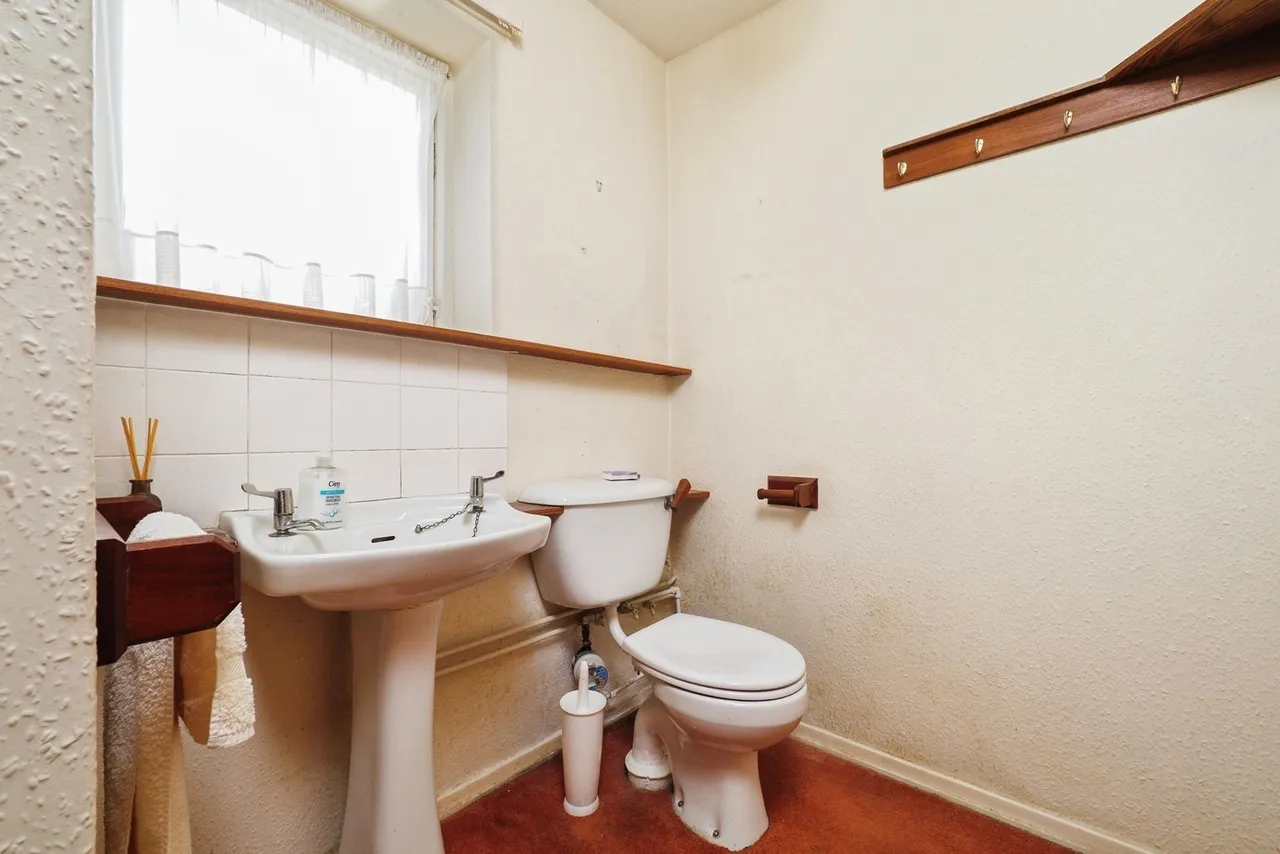 Maidstone Drive, Wollaton, Nottinghamshire, NG8, photo 10