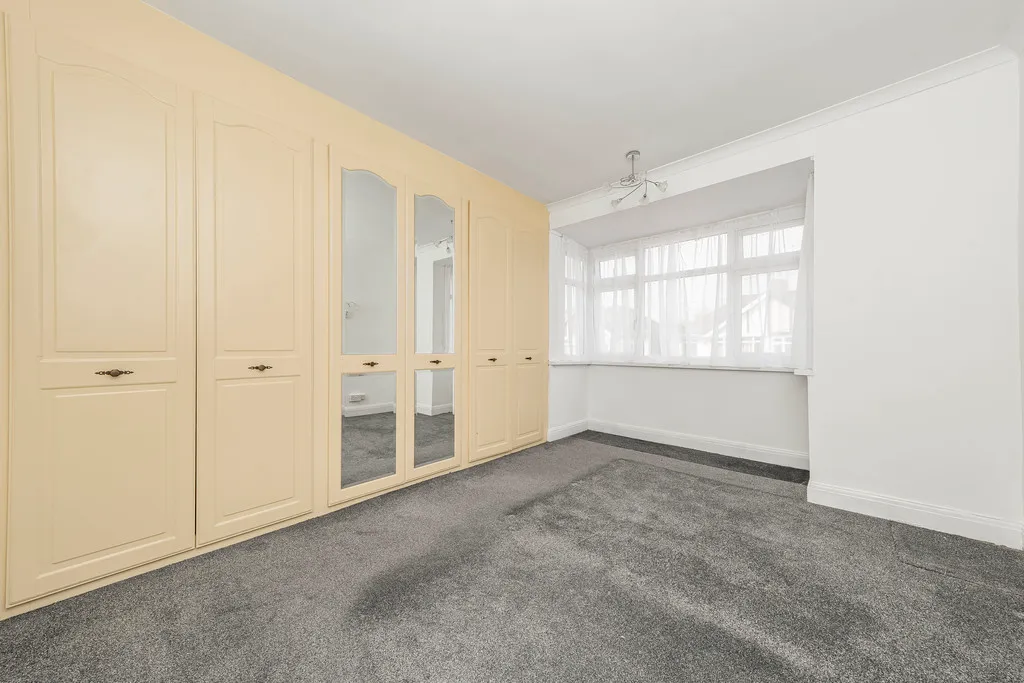 Denecroft Crescent, Hillingdon, UB10, photo 32