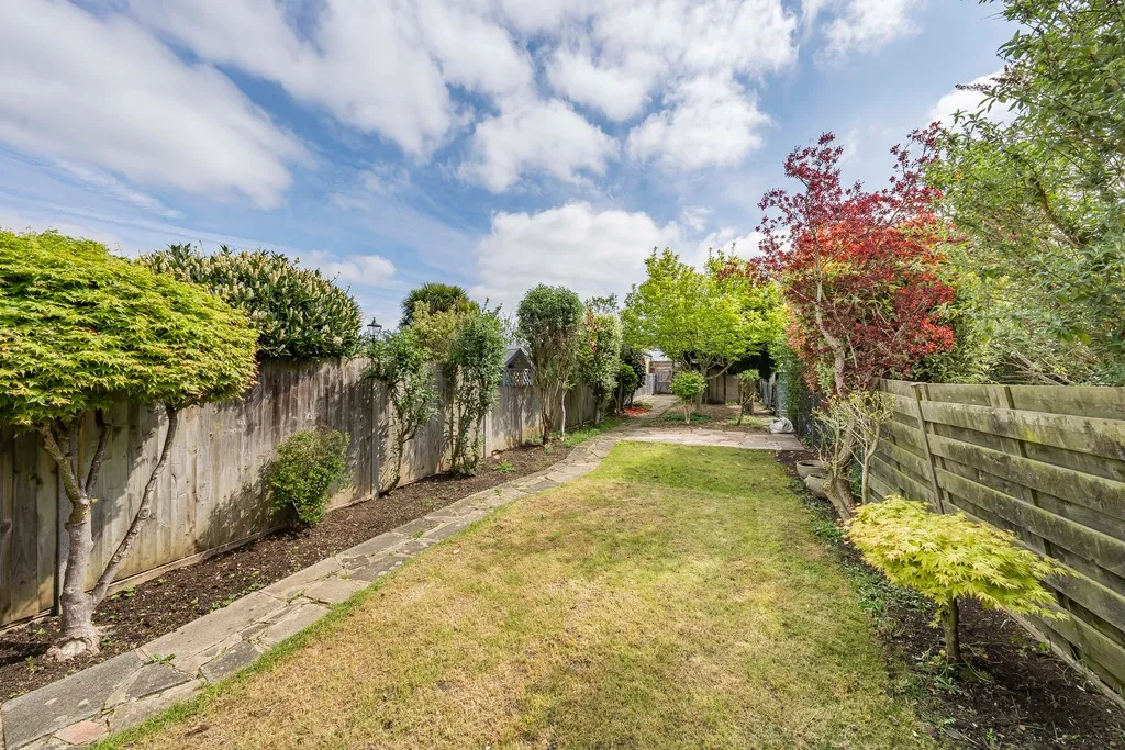 Denecroft Crescent, Hillingdon, UB10, photo 15