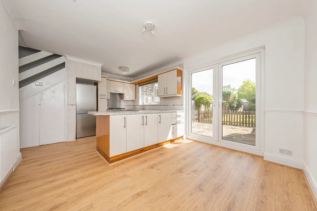 Denecroft Crescent, Hillingdon, UB10, photo 6