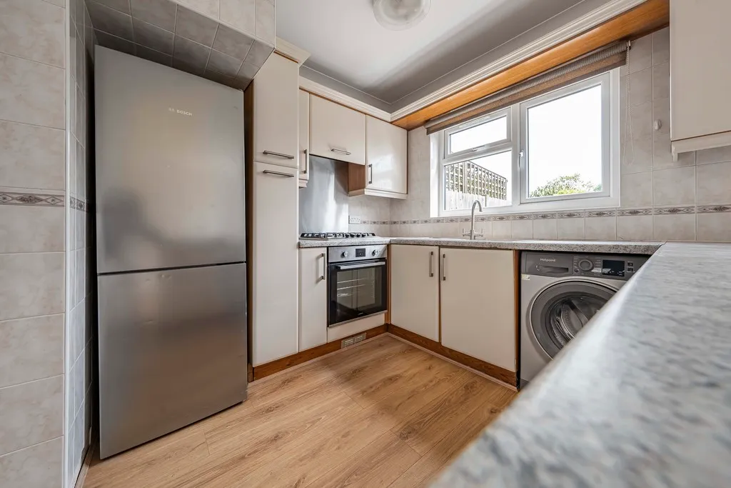 Denecroft Crescent, Hillingdon, UB10, photo 18