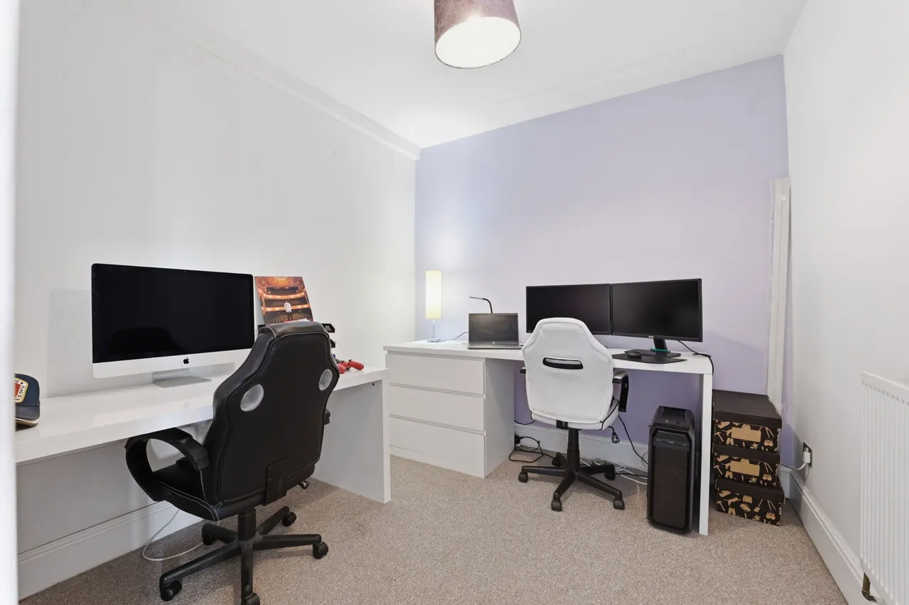 Arnot Hill Road, Arnold, photo 12