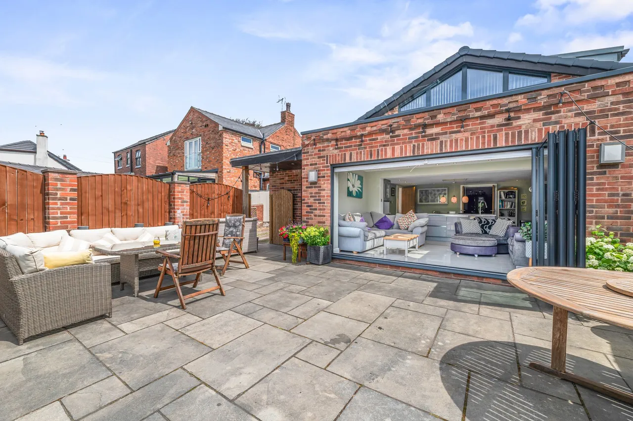 Top Road, Frodsham, photo 29