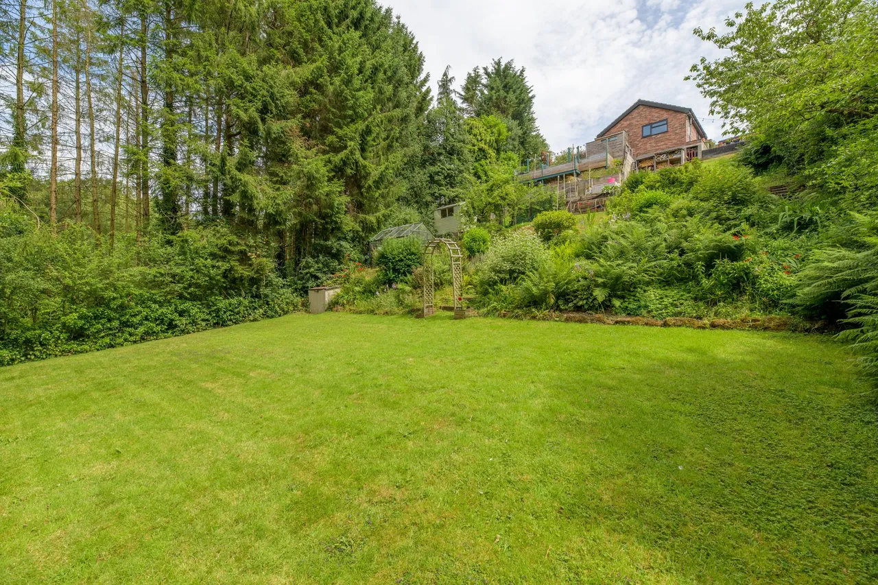 Top Road, Frodsham, photo 37