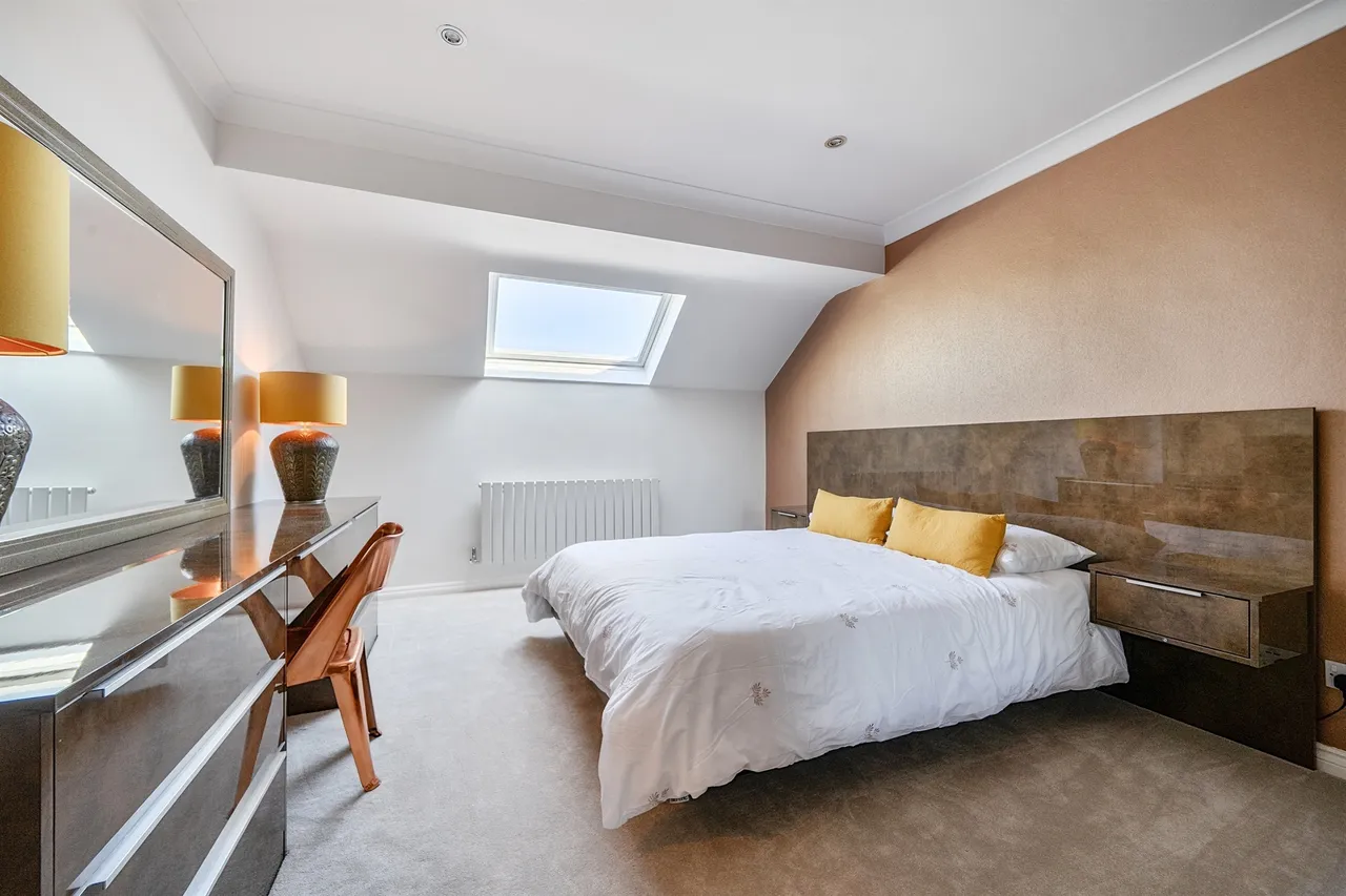 Wellington Road, Enfield, EN1, photo 9