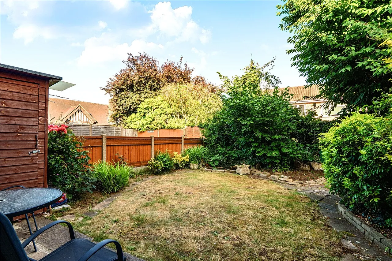 Oakleigh Crescent, London, Greater London, N20 0BJ, photo 16