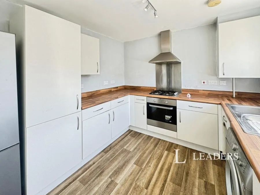 Fourth Avenue, Edwinstowe, NG21, photo 3