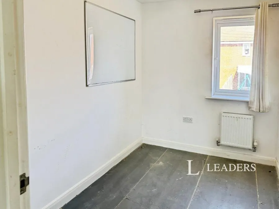 Fourth Avenue, Edwinstowe, NG21, photo 13