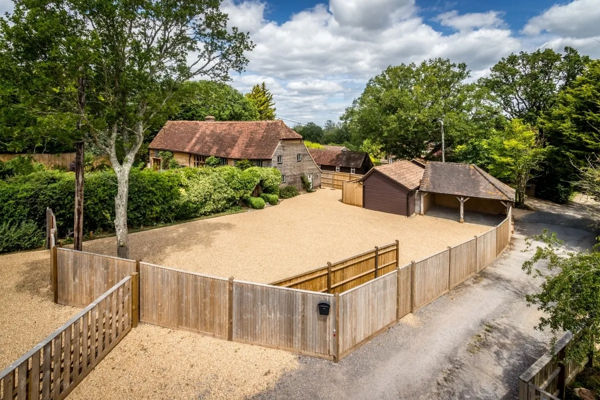 4 bed barn to rent — Billingshurst RH14