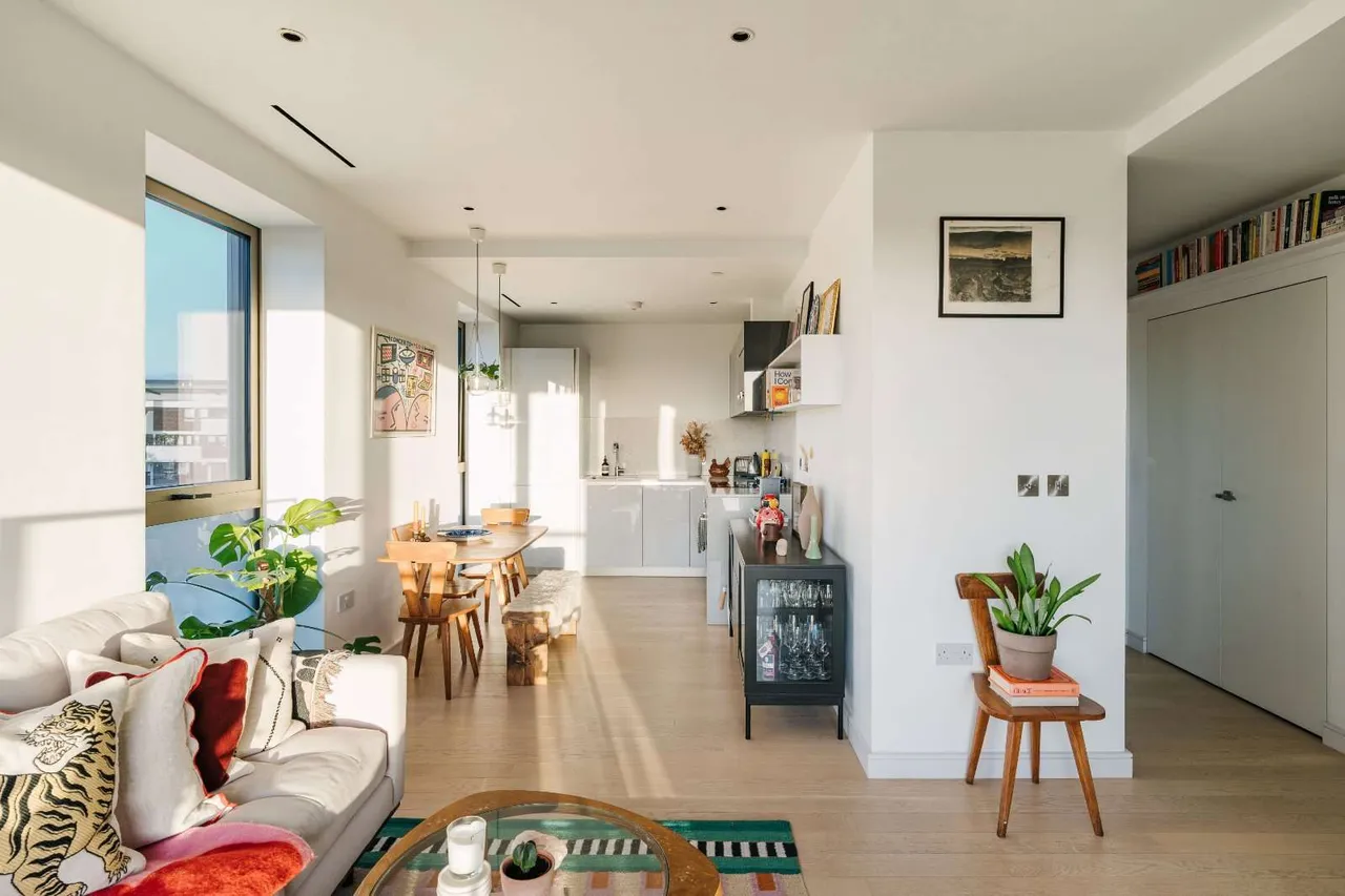 Downs Road, London, E5, photo 3