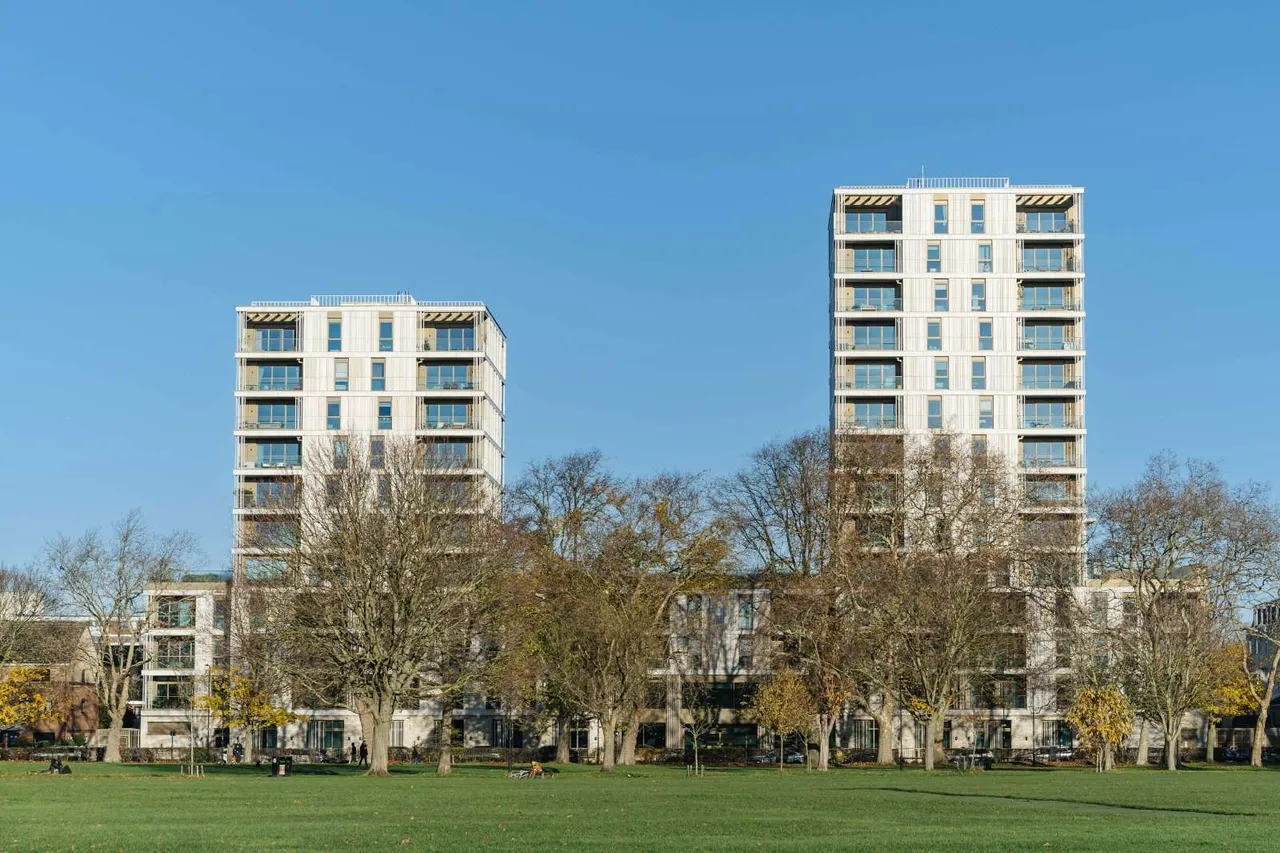 Downs Road, London, E5, photo 25