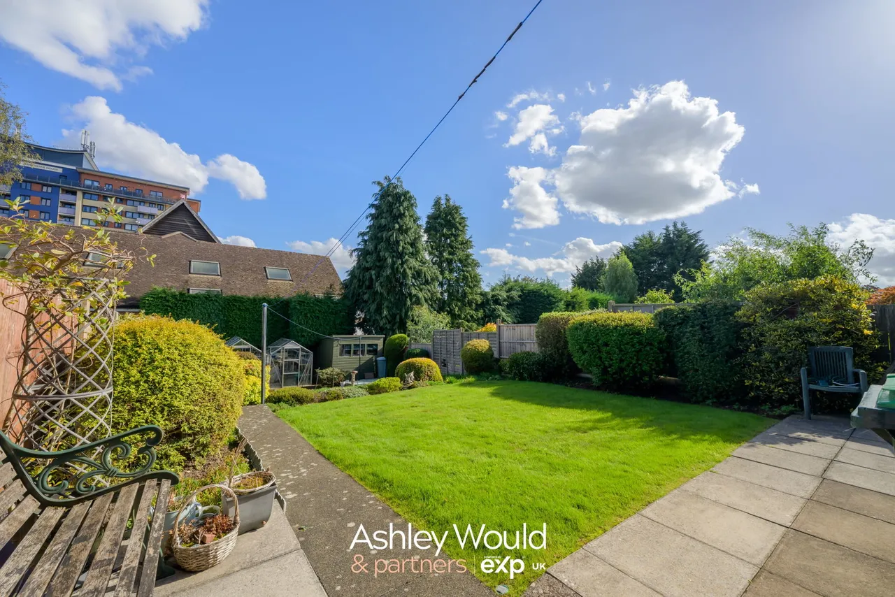 Fairbourne Avenue, Rowley Regis, B65, photo 13