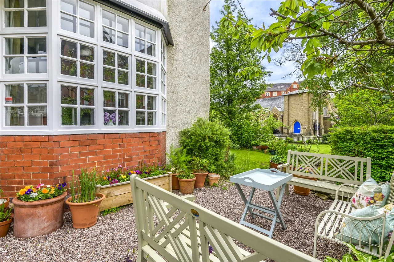 Spa Road, Llandrindod Wells, Powys, LD1 5EY, photo 15