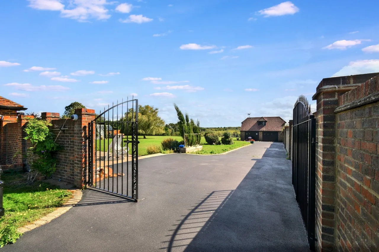 Eastling Road, Faversham, photo 5