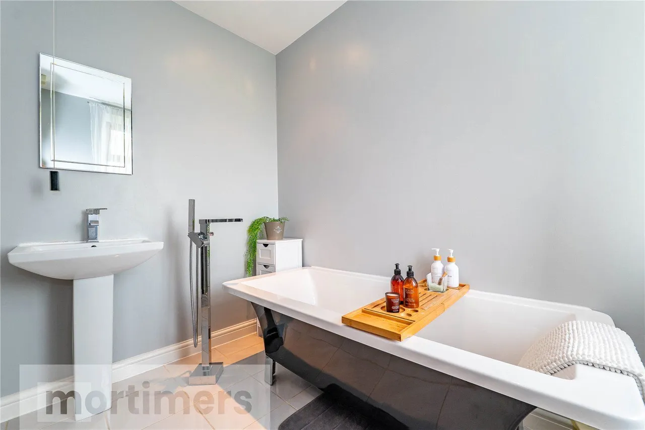 Cross Edge, Oswaldtwistle, BB5, photo 26
