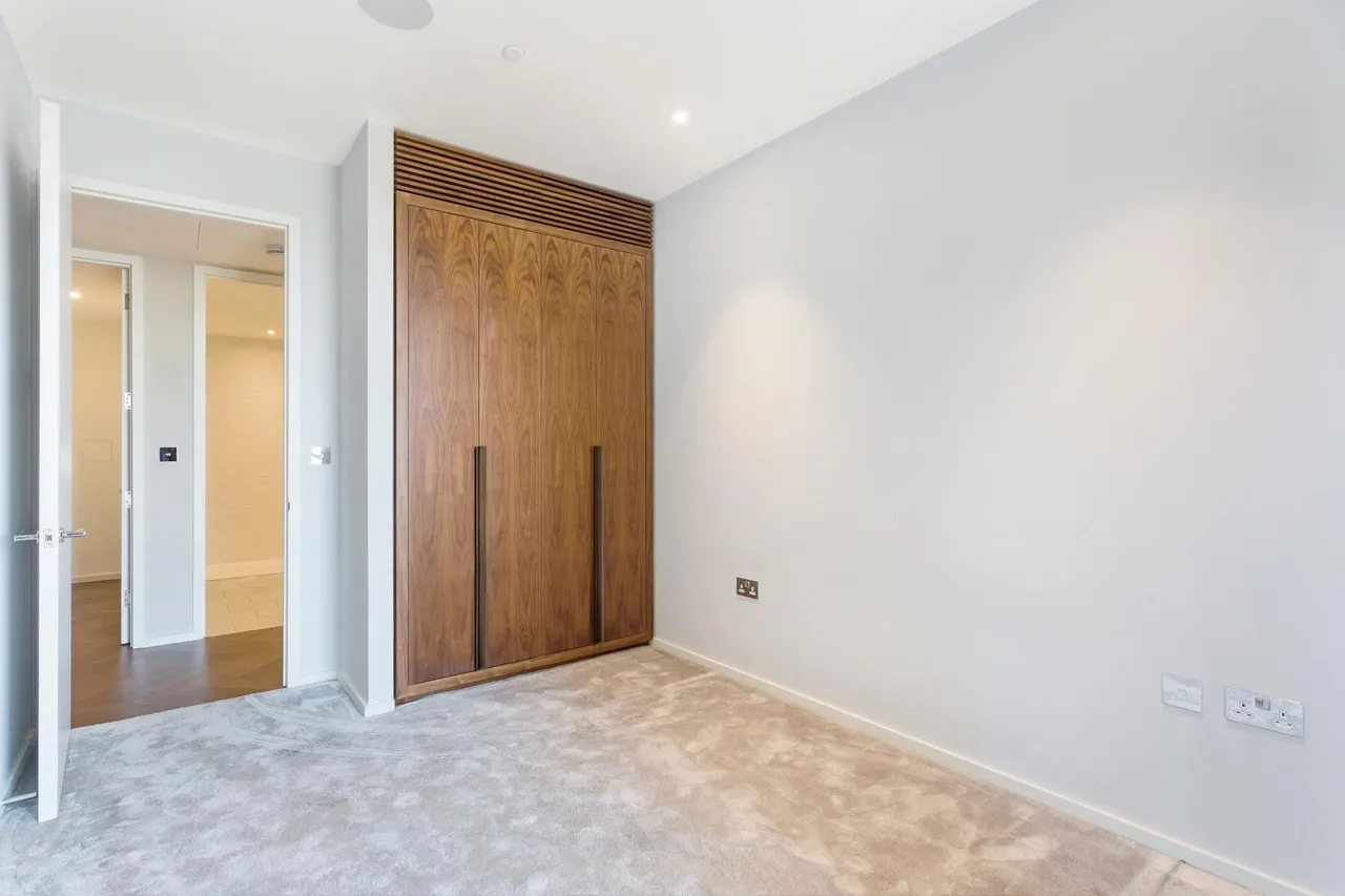 Embassy Gardens, London, SW11, photo 10