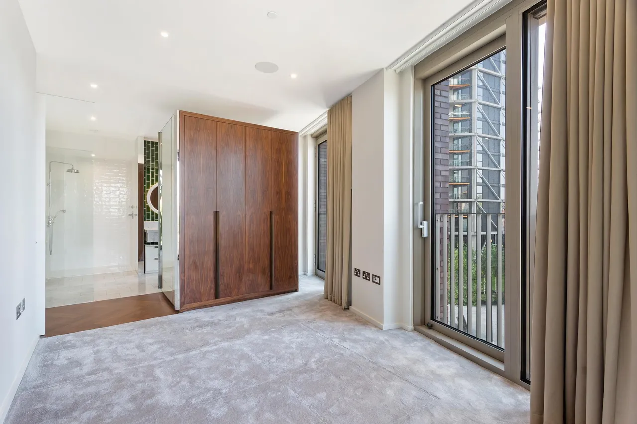 Embassy Gardens, London, SW11, photo 6