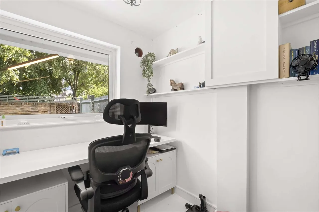 East Hill, London, SW18 2HH, photo 9