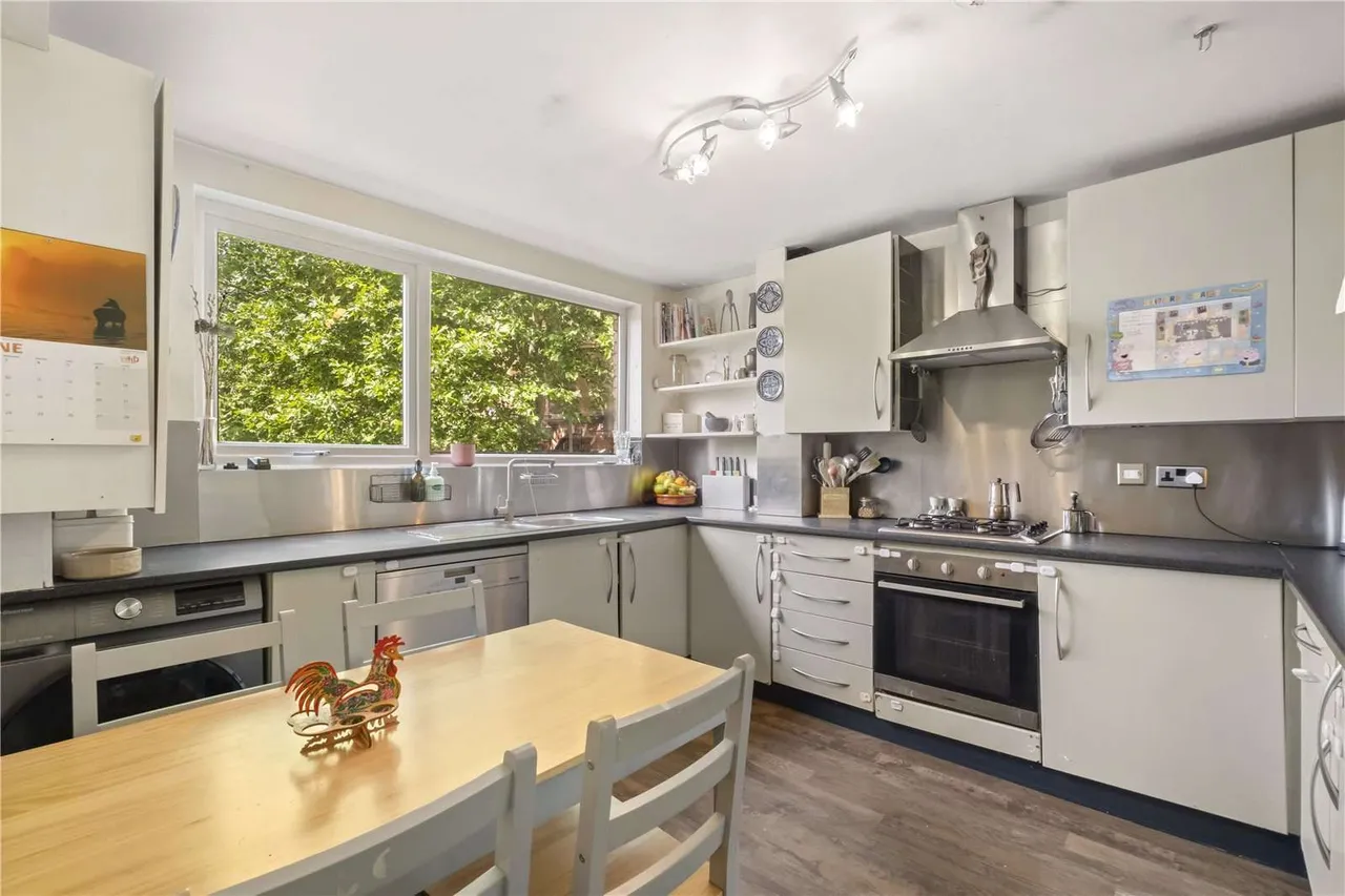 East Hill, London, SW18 2HH, photo 3