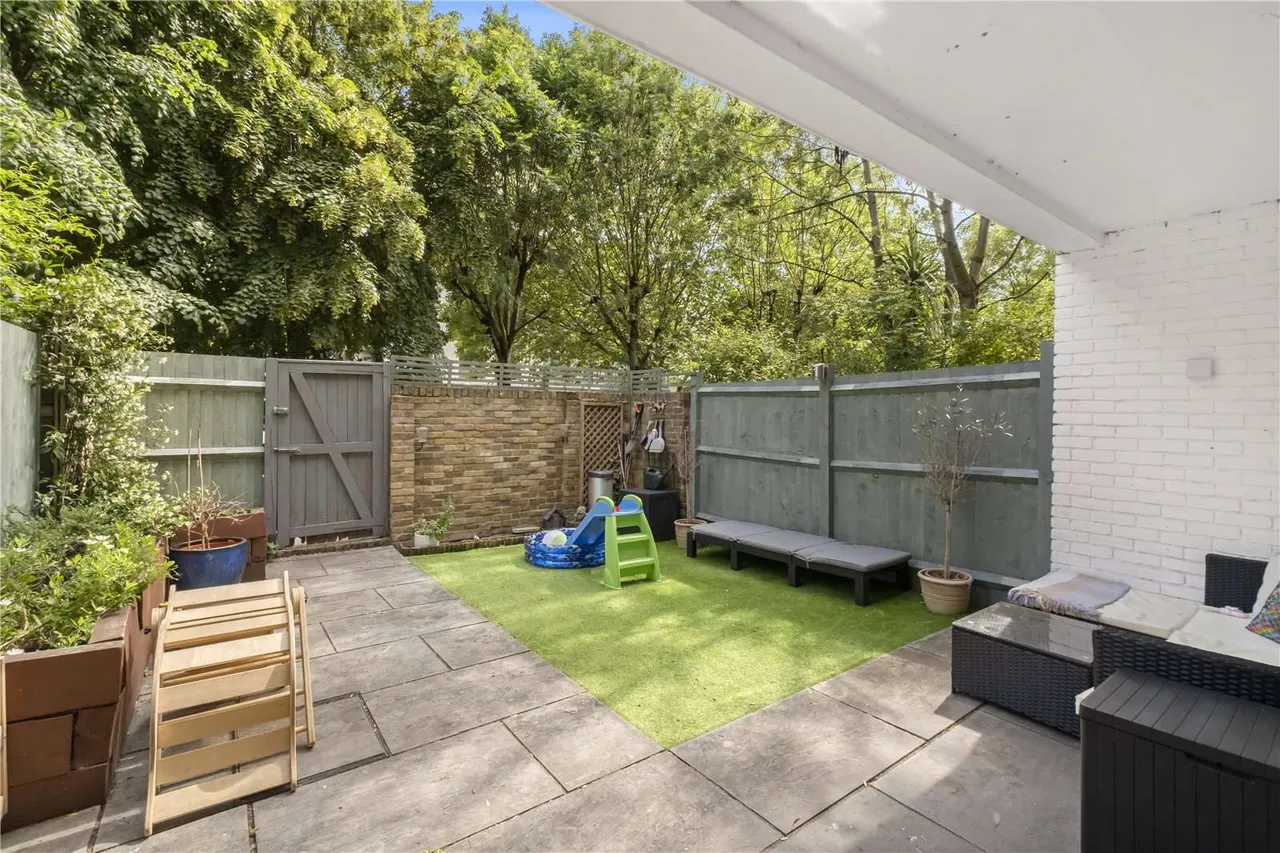 East Hill, London, SW18 2HH, photo 4
