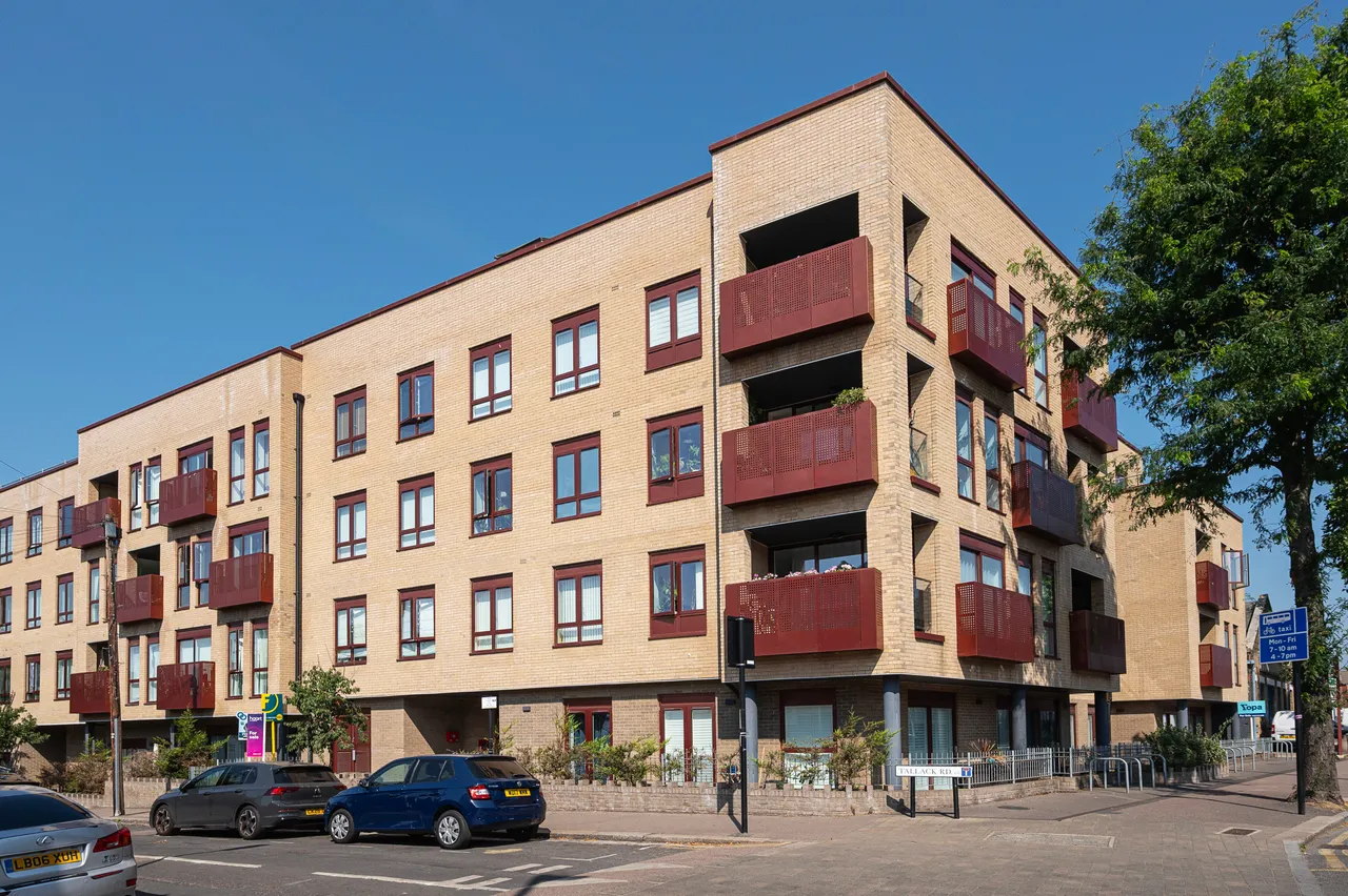 1 bed flat for sale — 66 Bevan Court, Tallack Road, Leyton