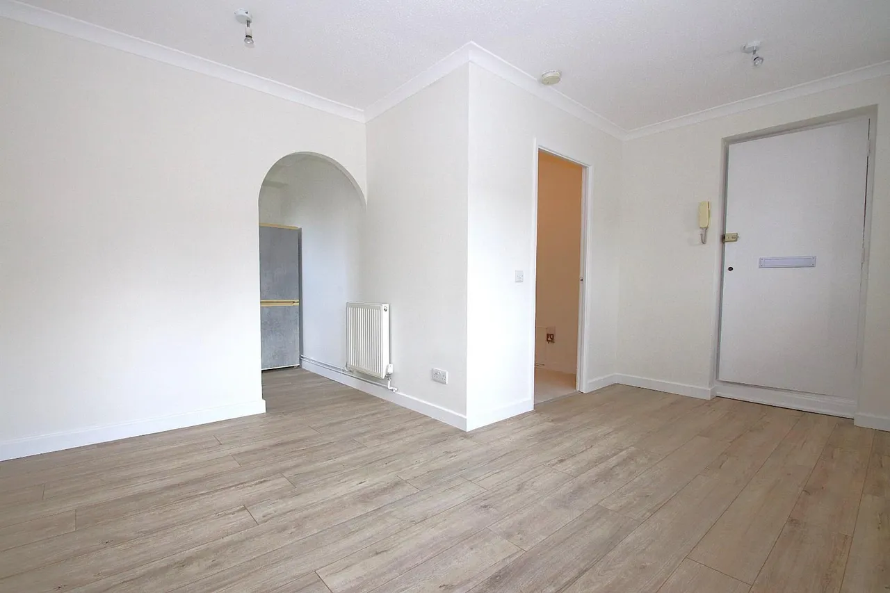 Olympic Way, Fair Oak, EASTLEIGH, Hampshire, SO50 8QA, photo 2