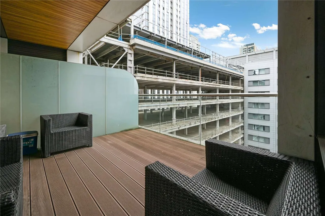 South Quay Square, London, E14 9LT, photo 10
