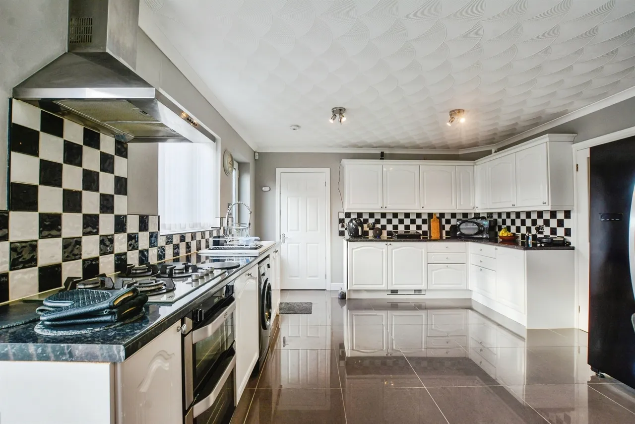 St. Margarets Avenue, Skegness, PE25, photo 8